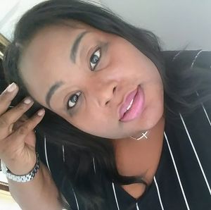 Meet your Posher, Hillary